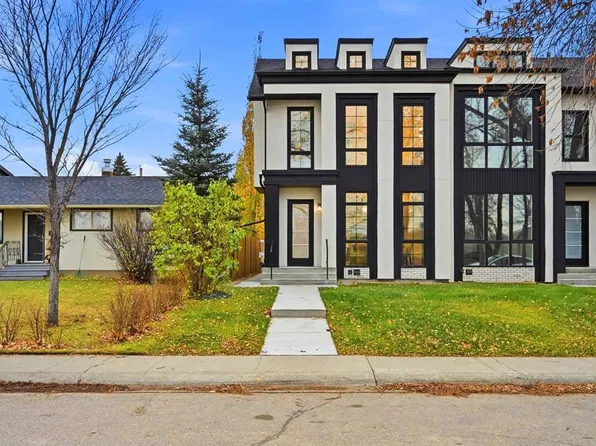 2435 N 52nd Ave SW, Calgary, AB T3E 1K5