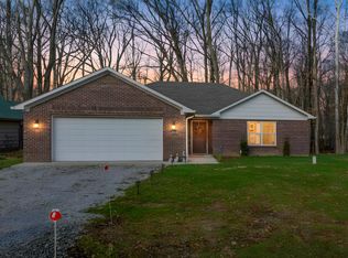 319 Mill Spgs, Fillmore, IN