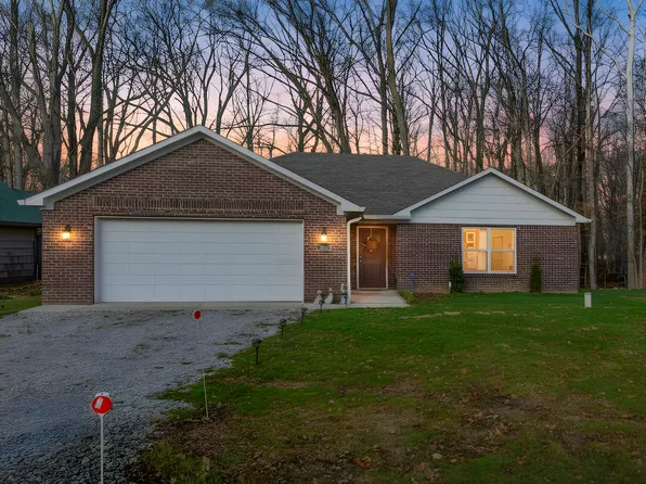 319 Mill Spgs, Fillmore, IN 46128