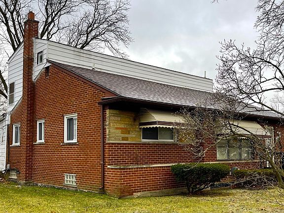2nd image of 23200 Gardner St