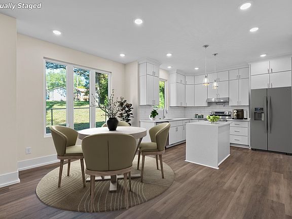 4th image of 2988 Carolyn Dr