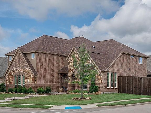 3rd image of 545 Leeward Dr