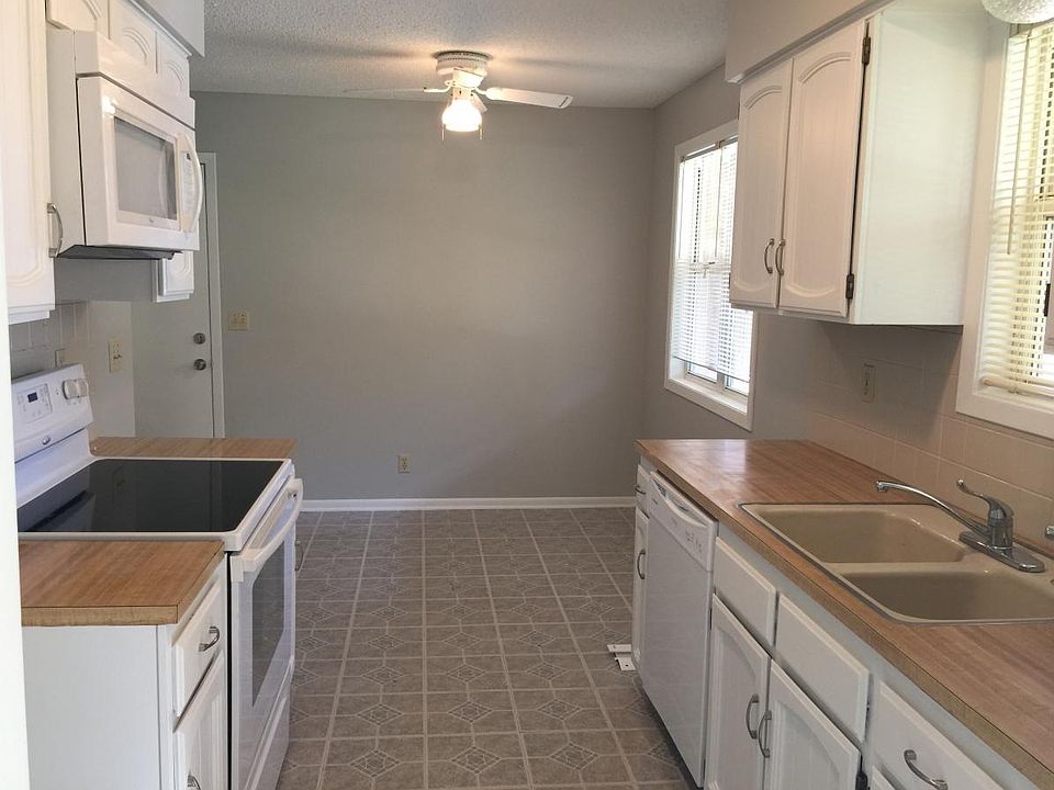 1st image of 453 N Sunnyslope Ct N