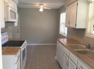 453 N Sunnyslope Ct N, Andover, KS 67002