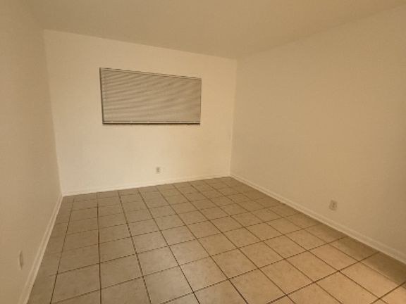 3rd image of 2509 NW 9th Ave APT A3