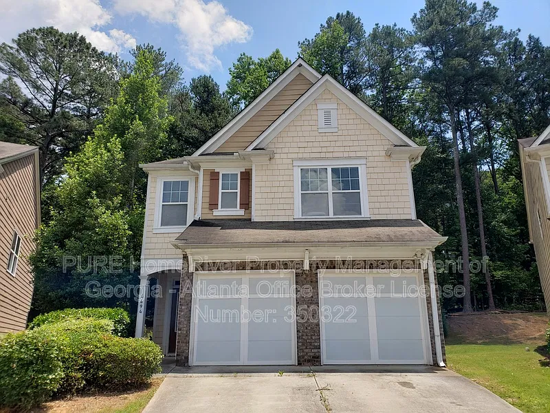 3 bed, 2.5 bath, 1923 sqft, $1,999 — Photo 1