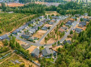 237 Red Cedar Ln, Cave Junction, OR 97523