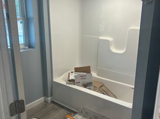 7-15 Liberty St, Pawcatuck, CT 06379