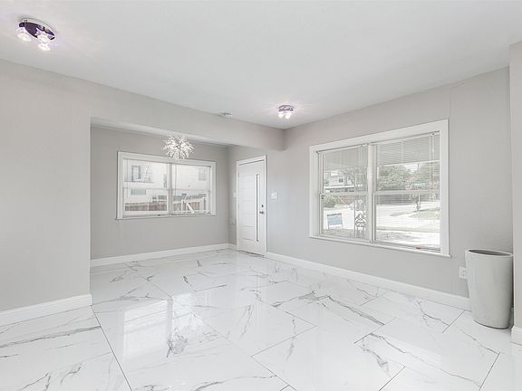5th image of 5702 Ellsworth Ave