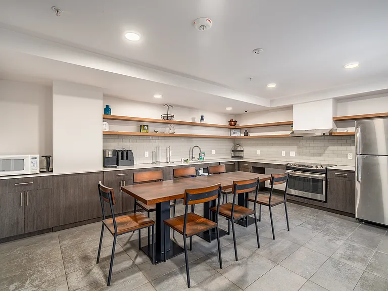 Mysa Apartments — Photo 9