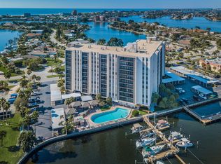 10355 Paradise Blvd APT 110, Treasure Island, FL 33706