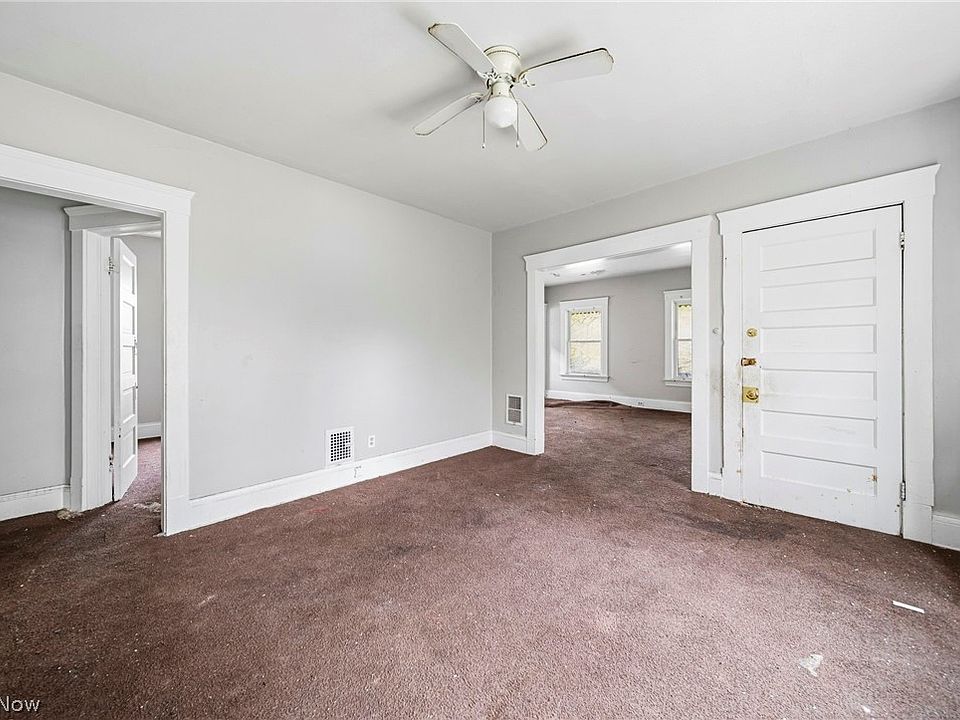 22nd image of 10022 Adams Ave