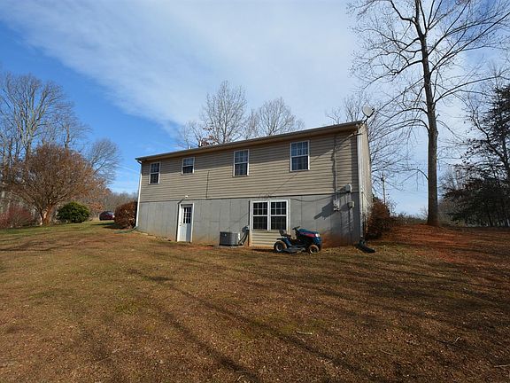 5th image of 1529 Brookneal Hwy