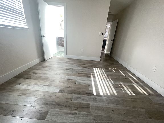 4th image of 3701 W Gray St