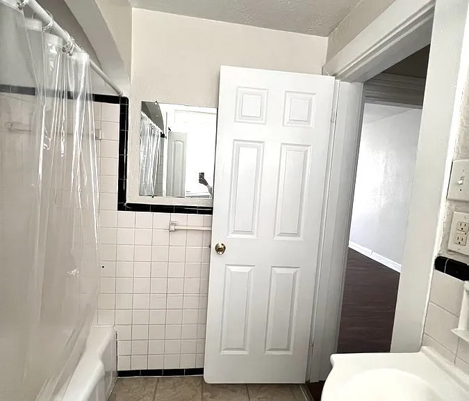 710 Dinwiddie St #B — Photo 16