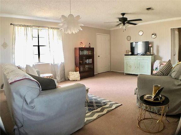 3rd image of 2303 County Road 4771