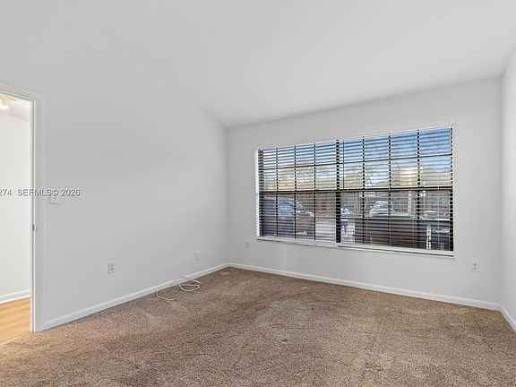 5th image of 2331 Dogwood Ct #23