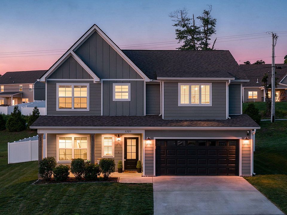 1st image of 1323 Neyland Cir