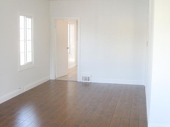 2nd image of 464 Railroad Ave