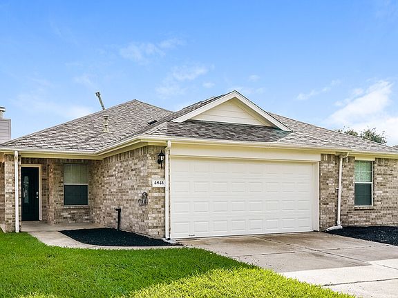 3rd image of 4843 Chase Court Dr