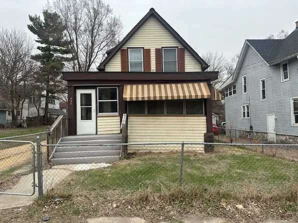 437 Irving Ave, Rockford, IL 61101