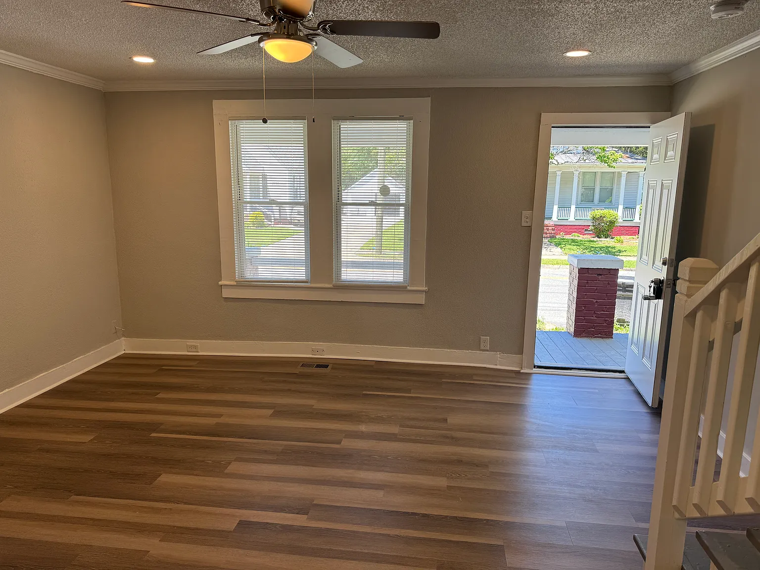 2 bed, 1200 sqft, $1,650 — Photo 2