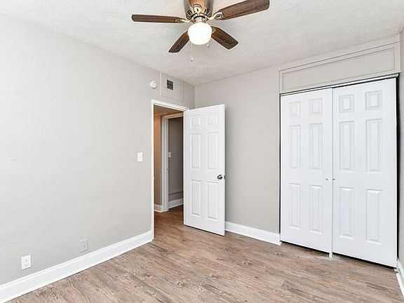 3rd image of 25 Poinsettia Pl Unit 12A