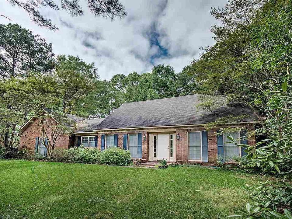 1st image of 805 N Kathy Cir