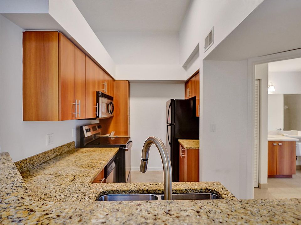 1st image of 1050 Crystal Way #N