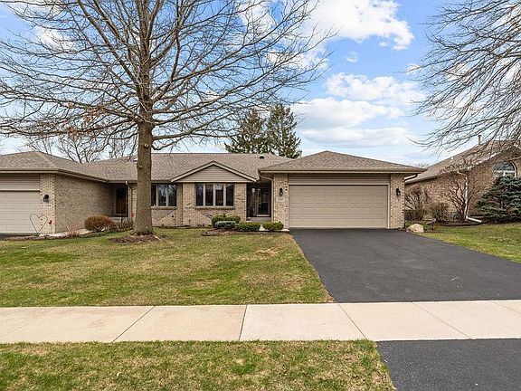 3rd image of 7187 Weathered Oak Ln