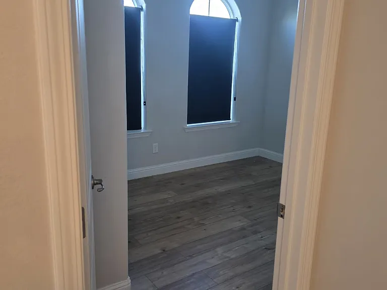 153 N Koleen Ave — Photo 8