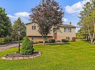 29 Cascade Dr, New Hartford, NY 13413
