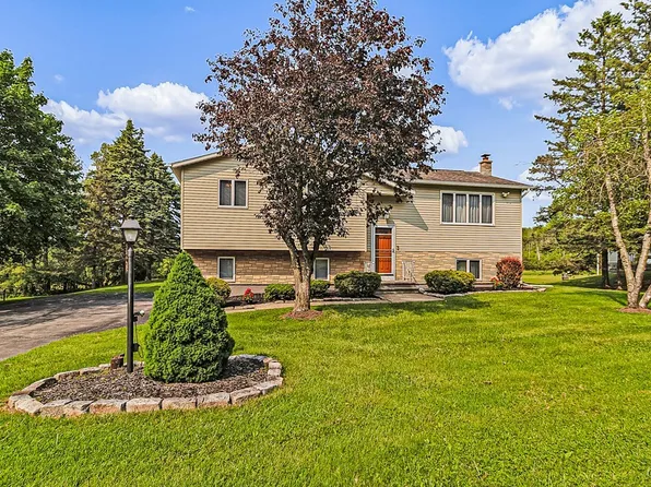 29 Cascade Dr, New Hartford, NY 13413