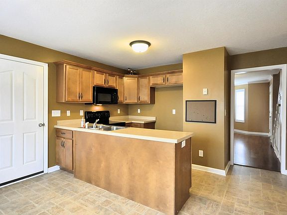 4th image of 2505 Centerstone Cir
