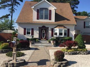 770 Acorn Dr, Brick, NJ 08723