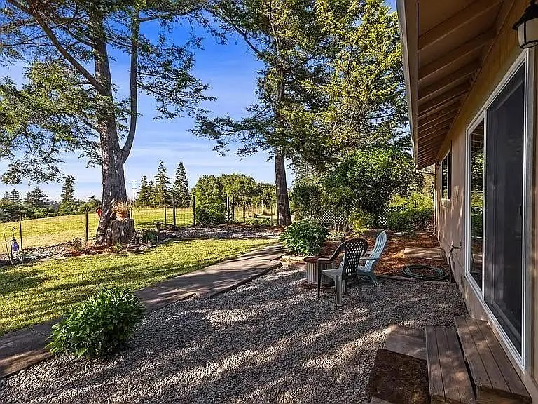 1187 Debbie Hill Rd — Photo 13