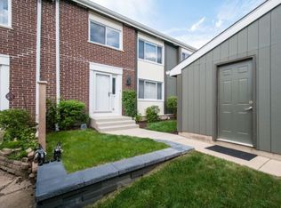 285 Dupage Dr, Bolingbrook, IL 60440