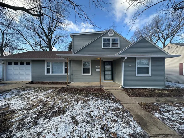 1811 Wilcox St, Crest Hill, IL 60403