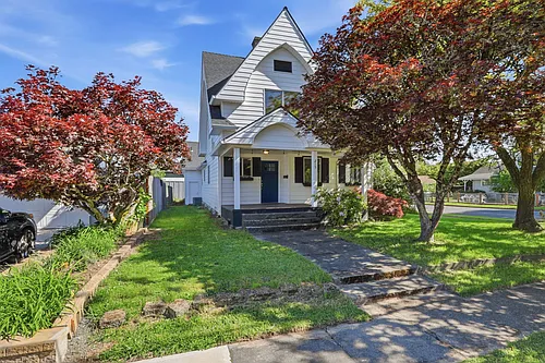 215 E Sherman St #1 Photo 1