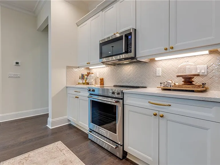 7213 Saona Ct — Photo 5