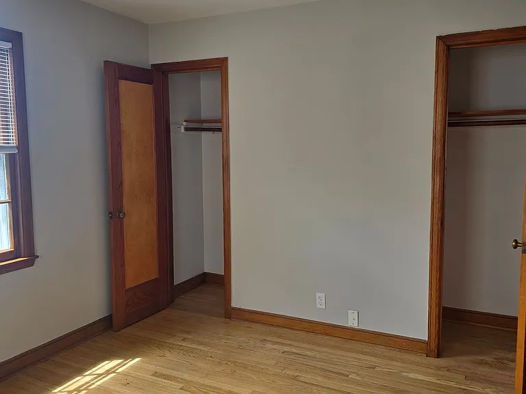 5515-5519 W Martin Dr — Photo 29