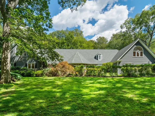 212 Fence Row Drive, Fairfield, CT 06824