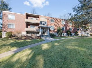 33 Jacqueline Rd APT D, Waltham, MA 02452