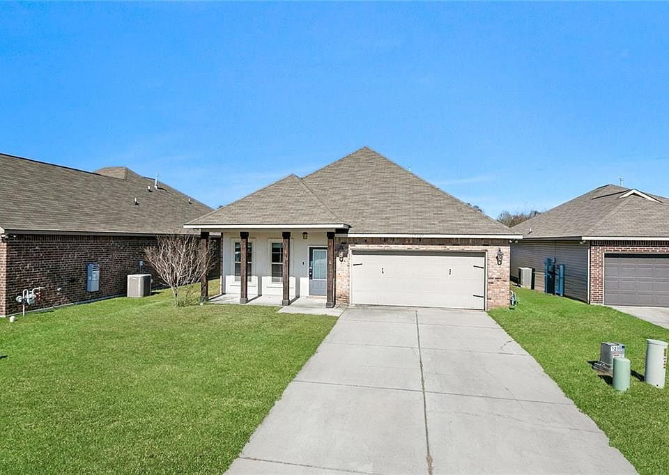 1st image of 42542 Baystone Ave