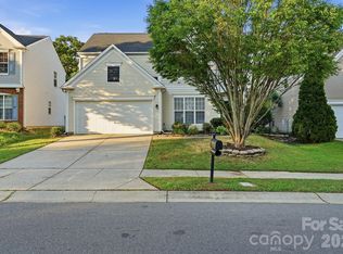 2910 Azalea Hills Dr, Charlotte, NC 28262
