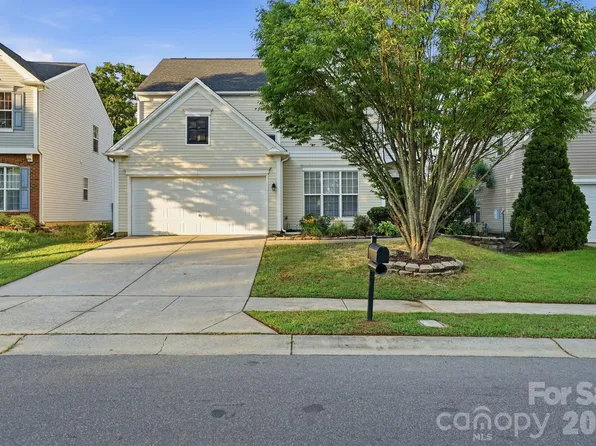 2910 Azalea Hills Dr, Charlotte, NC 28262