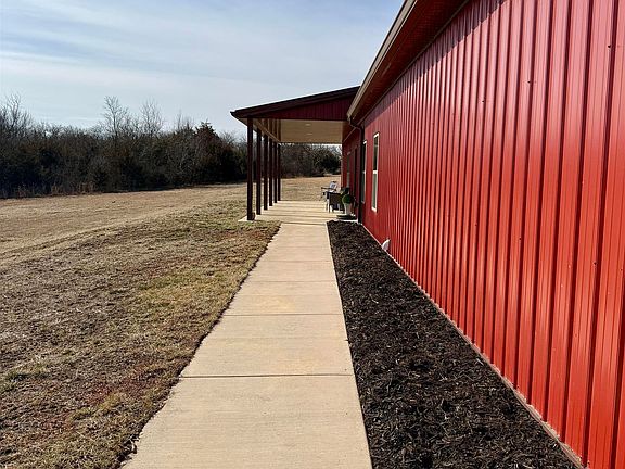 5th image of 10729 SW Hoch Rd