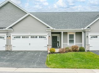 6 Cedar Cove Trl, Rochester, NY 14606