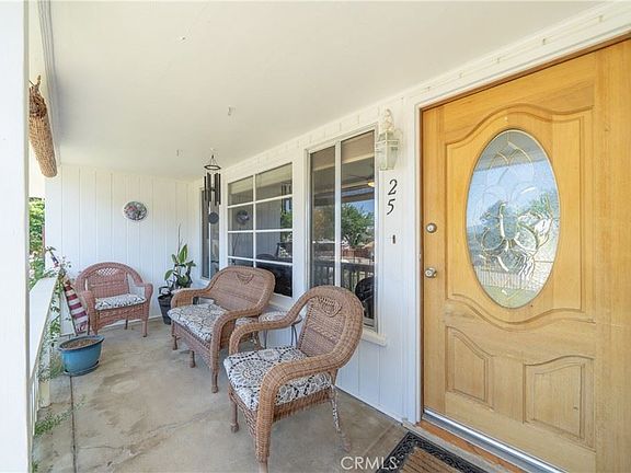 3rd image of 25 Laurel St