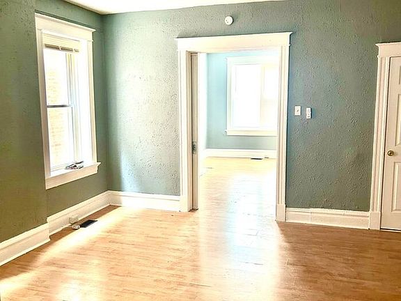3rd image of 550 Eiler St #1F